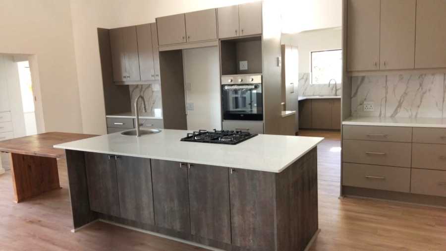 4 Bedroom Property for Sale in Stilbaai Wes Western Cape